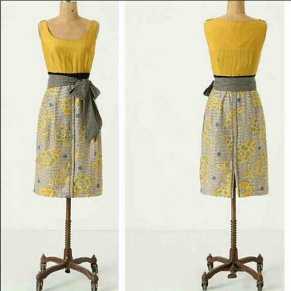 Robe BCBG Max Azria Sans Manches Taille 8 - Coloris Goldenrod, Neuf Avec Étiquettes